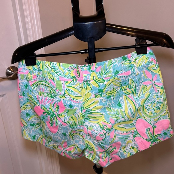 Lilly Pulitzer Pink and Green High Waist Tropical Shorts - Picture 2 of 3